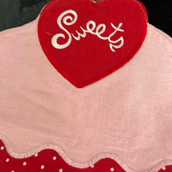 Valentine’s kitchen bundle - Picture 5 of 16